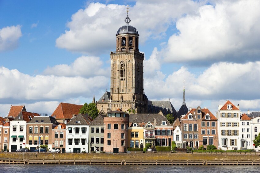 Deventer: A Walk Through Bergkwartier and Brinks with In-App Audio Tour