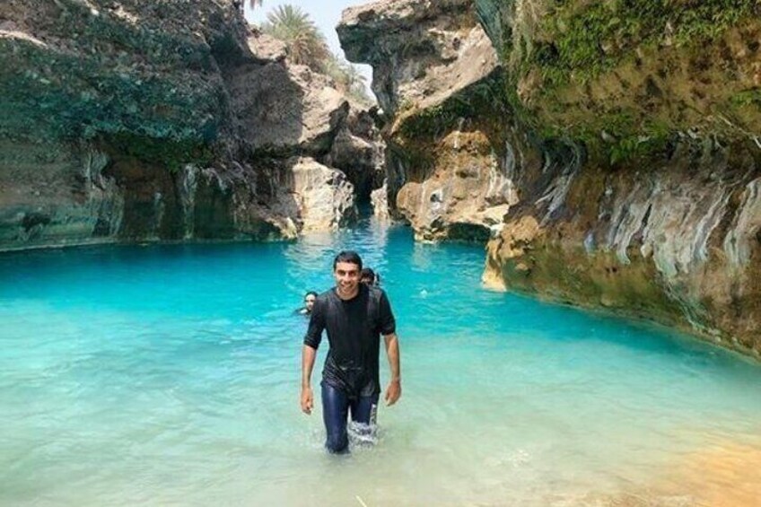 Private Day Trip to Wadi Al Hoqain & Al Hazm Castle
