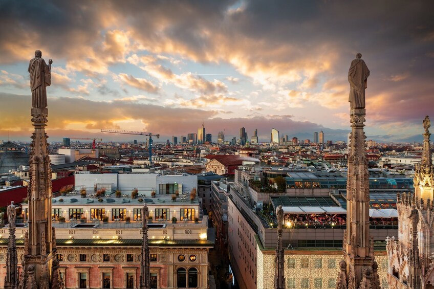 Magic Duomo: Ticket with Rooftop Access & Self-Guided Audio Tour