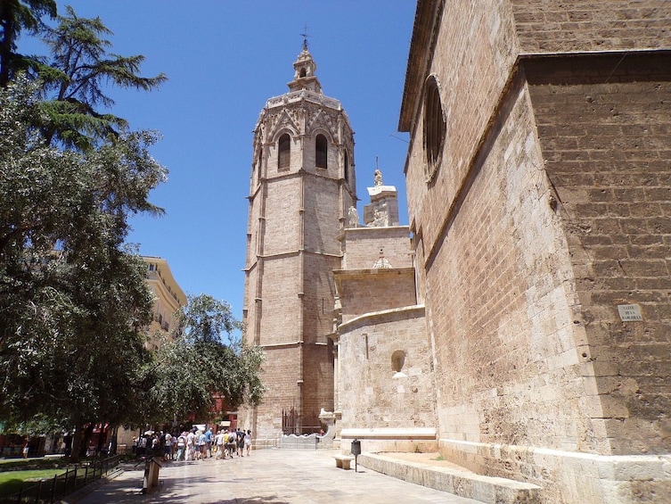 Old Town of Valencia by Foot with Self-Guided Audio Tour