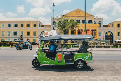 Bangkok: Hop On Hop Off Tuk Tuk & Boat Chao Phraya River