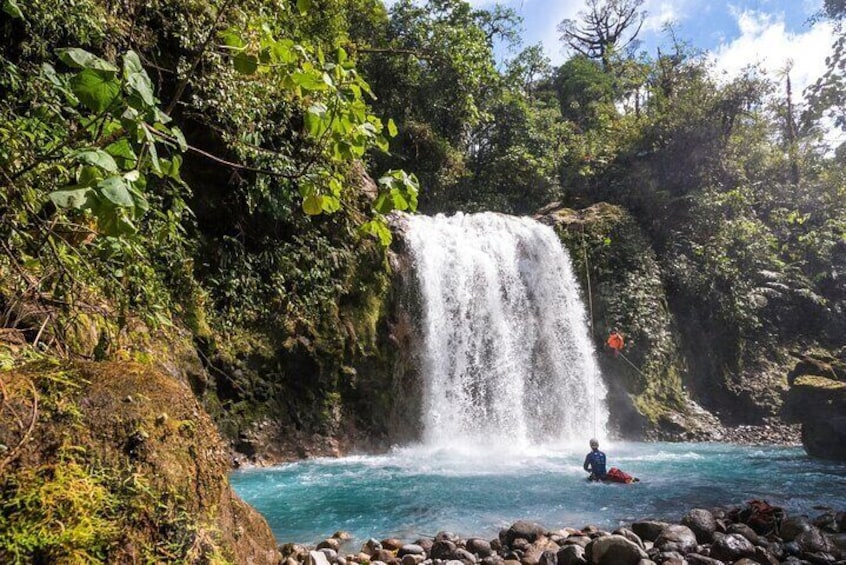 Rappelling in La Celestial waterfall