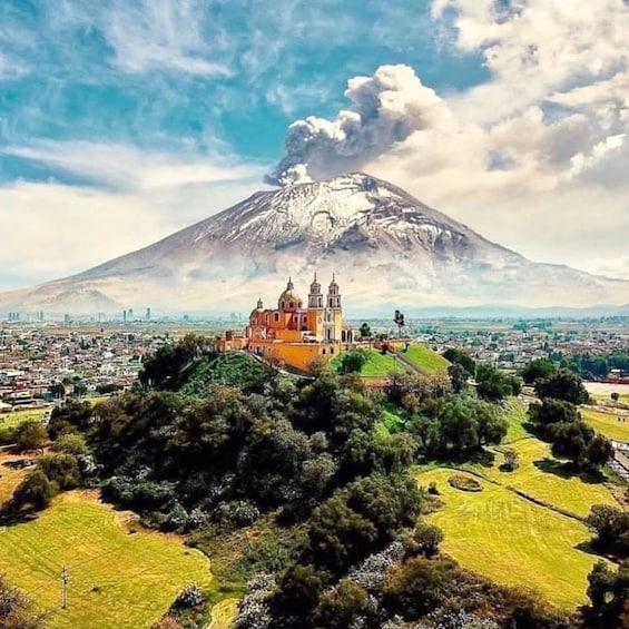 Private Full-Day Tour of Puebla City, Cholula  & Cuexcomate