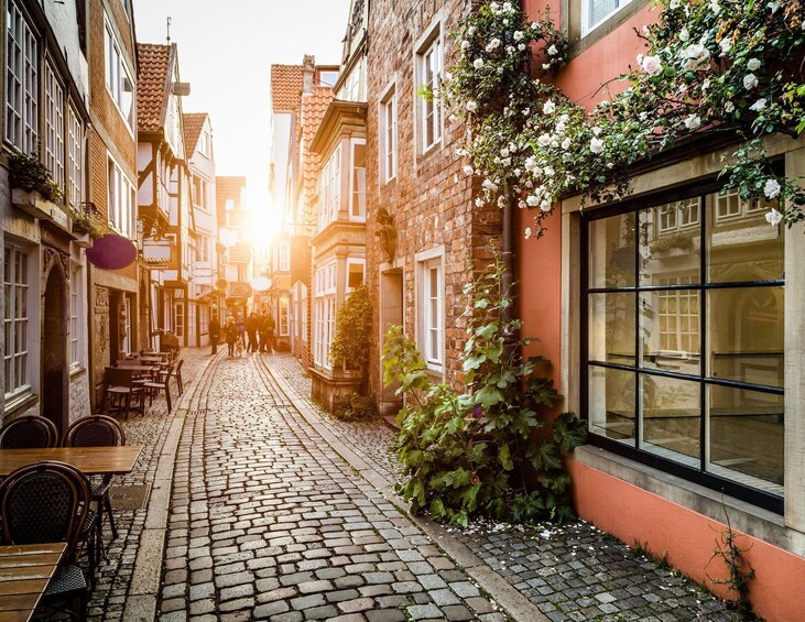 A Historical Walk through Bremen's Old Town with Self-Guided Audio Tour