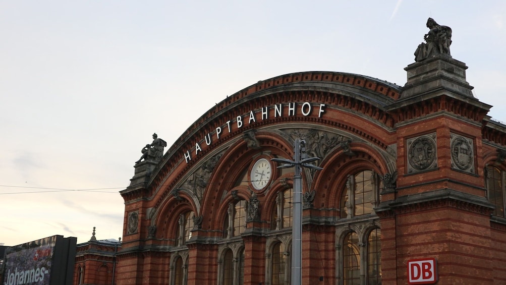 A Historical Walk through Bremen's Old Town with Self-Guided Audio Tour