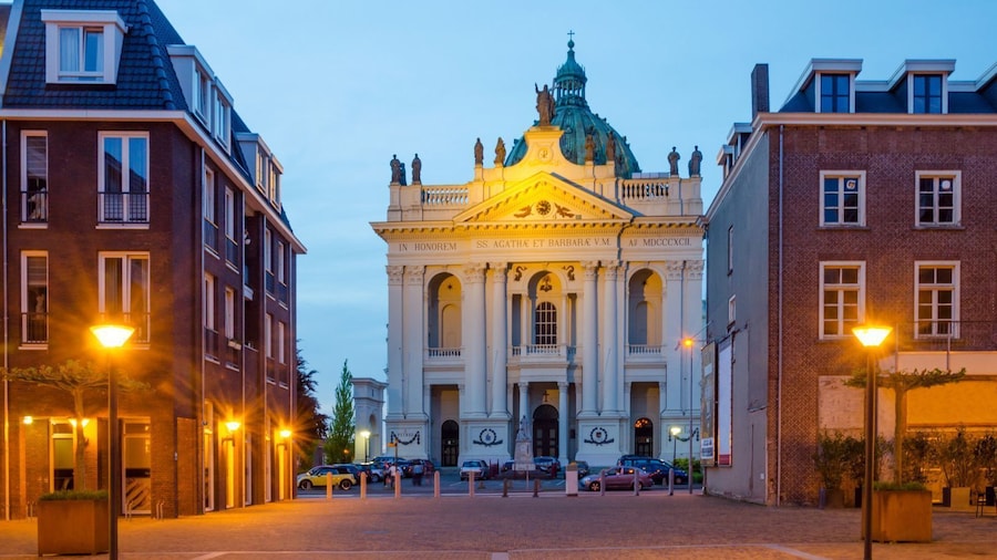 Oudenbosch and Historical Places with Self-Guided Audio Tour