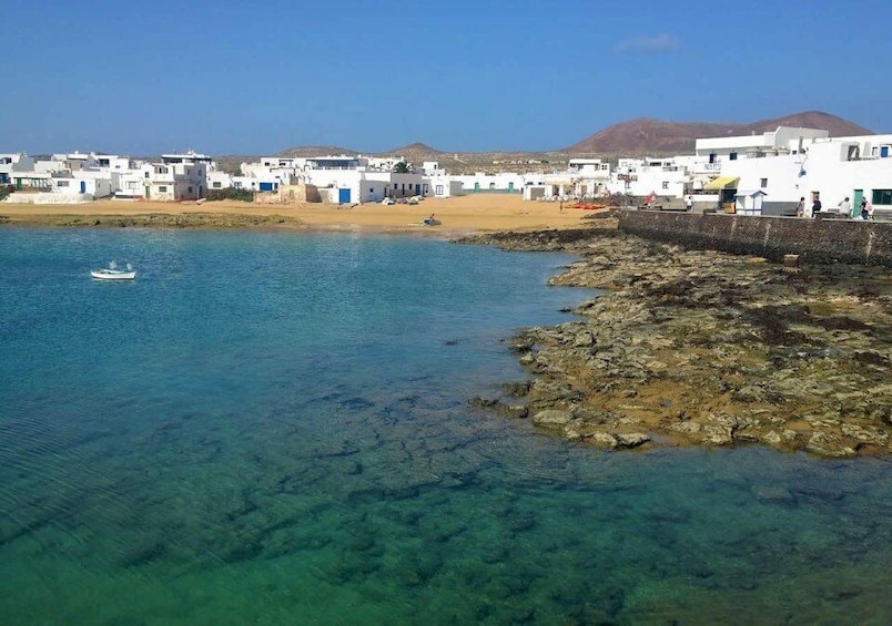 Picture 16 for Activity Lanzarote: Teguise Craft Market and La Graciosa Island Tour