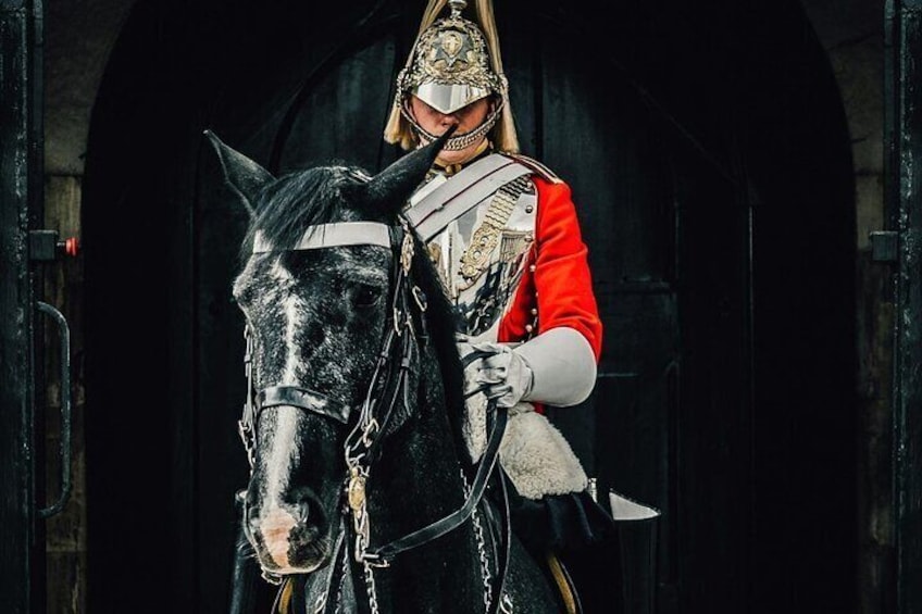 Changing of the Guard Walking Tour in London