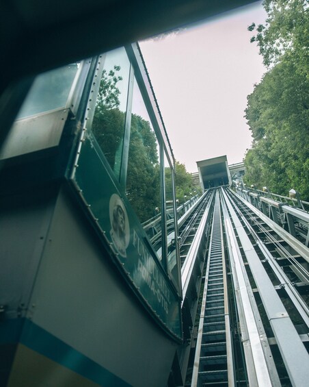 Picture 1 for Activity Quebec City: Old Quebec Walking Tour with Funicular Ride