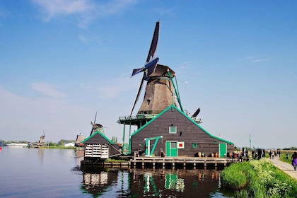 Amsterdam: Dagtocht Keukenhof, Zaanse Schans en Rotterdam