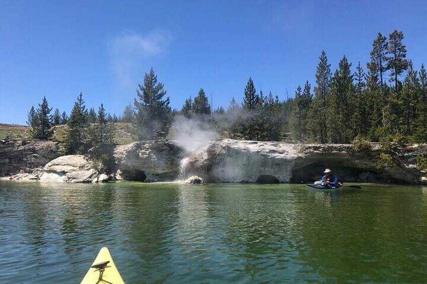 Yellowstone Lake & Hot Springs / 3 Hour Morning or Twilight Tour