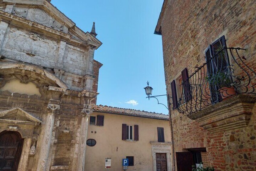 Private Walking Tour in Montepulciano