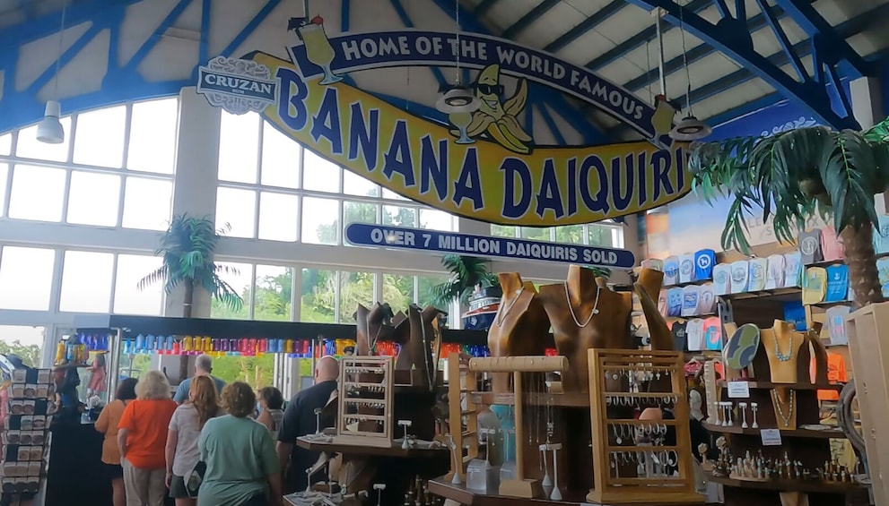 Budget St Thomas: Adventure Trip to The Mountain Top and Magens Bay Beach