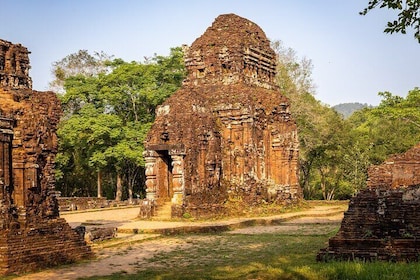 My Son Sanctuary & Boat Trip Small Group Hoi An7h30/Da Nang6h30