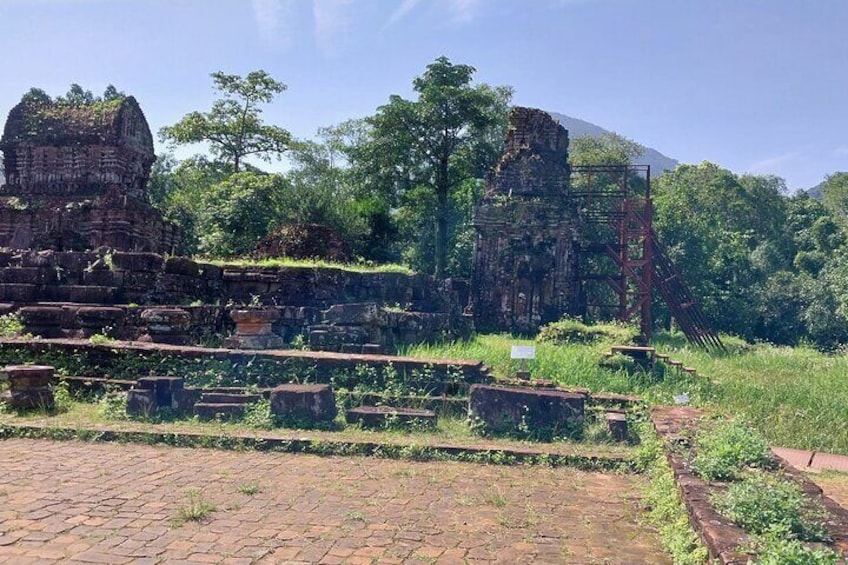  My Son Sanctuary & Boat Trip Small Group Hoi An7h30/Da Nang6h30
