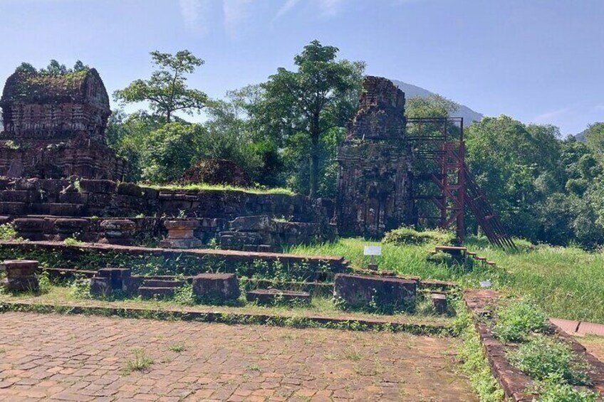 My Son Sanctuary & Boat Trip Small Group Hoi An7h30/Da Nang6h30