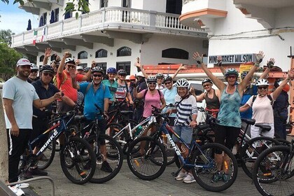Tour en bicicleta por la ciudad vieja y la ciudad de Panamá con mercados lo...
