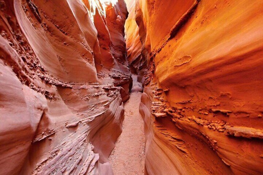 Sharm El Sheikh: Colored Canyon, Blue Hole & Dahab City Tour