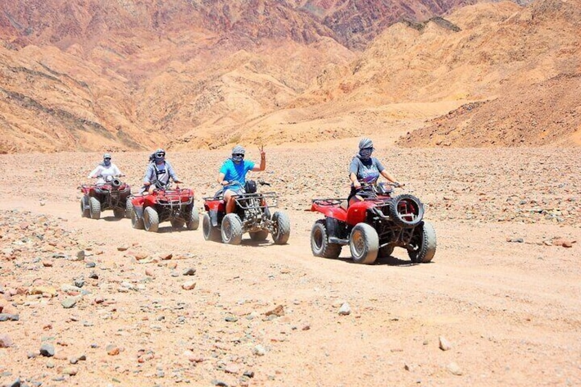 Sharm El Sheikh: Colored Canyon, Blue Hole & Dahab City Tour
