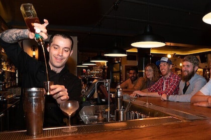 St. Paul Untold Stories Bar Crawl - Secrets Beneath the Surface