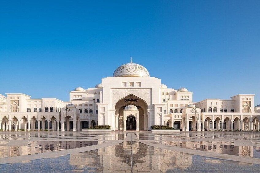 Abu Dhabi City Tour & visit Louvre Museum and Qasar al Watan 