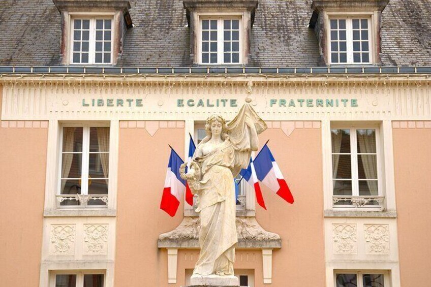See beautiful villages of Champagne.