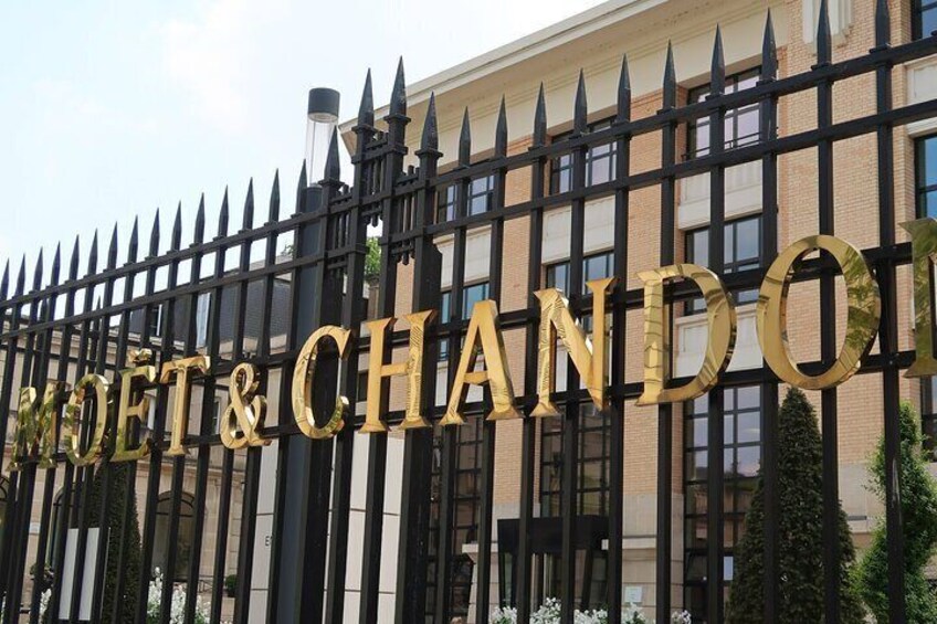 Entrance of Moët & Chandon.