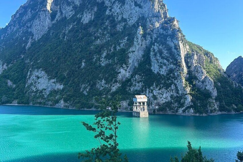 From Tirana: Half-Day Bovilla Lake Hiking - Instagram friendly