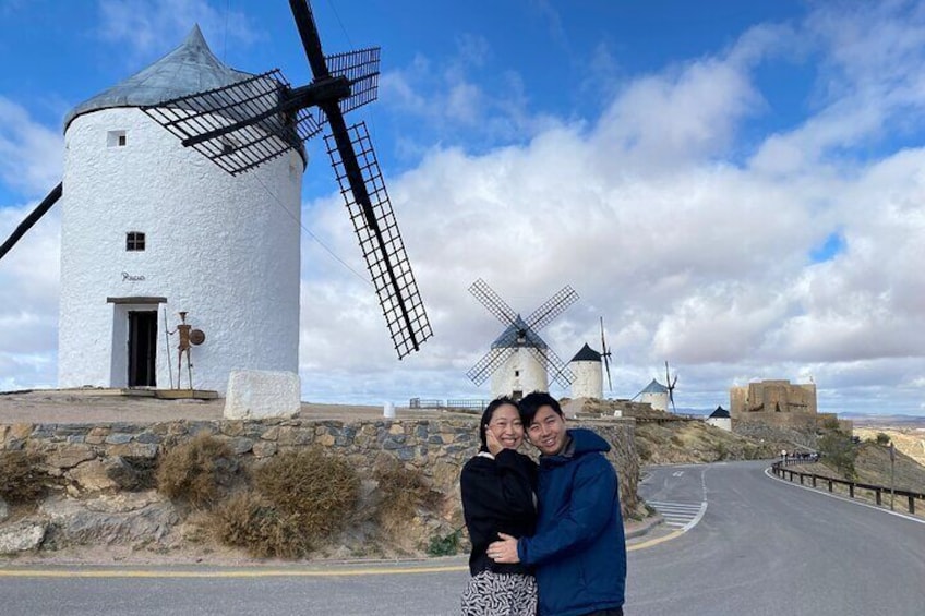 Tour the Windmills of Don Quixote de la Mancha and Toledo with Lunch
