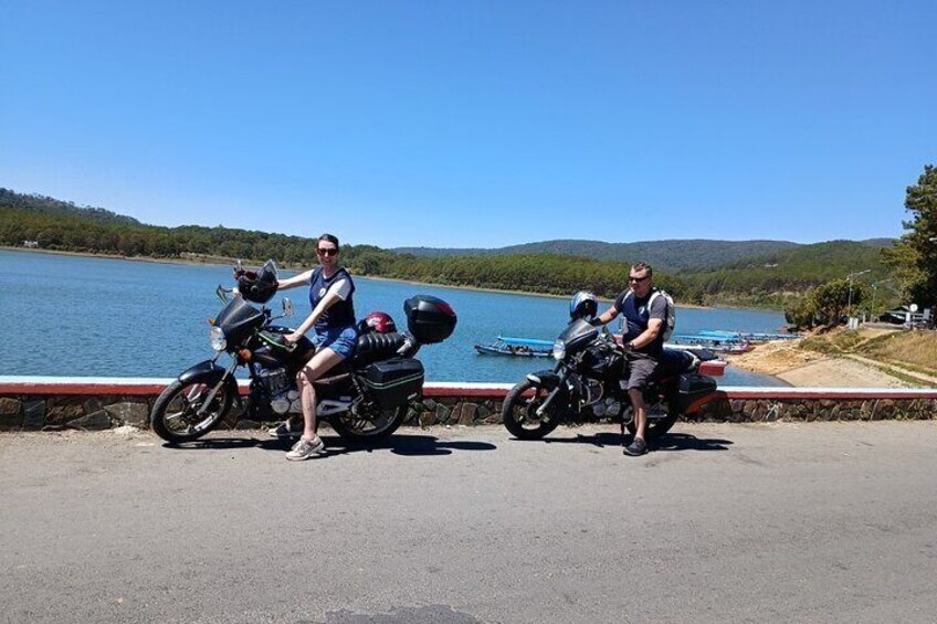 tuyen lam lake