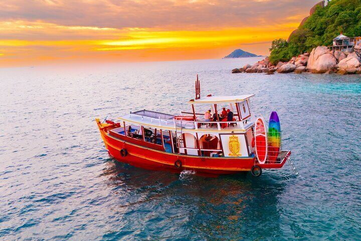 Koh Tao: SunSet Magic Snorkeling Day Trip Tao & Nangyuan w/ Meals