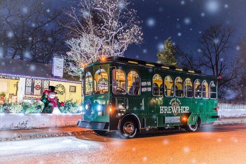 21+ BYOB Holiday Lights Trolley Night Tour in Nashville