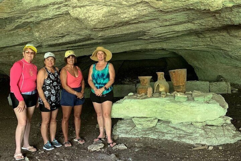 Private Cozumel Cave and Ruin Exploration Tour with Picnic