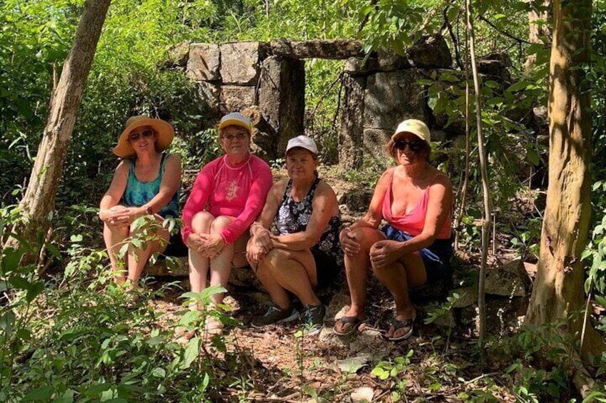 Private Cozumel Cave and Ruin Exploration Tour with Picnic