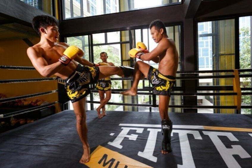  Muaythai Boxers practice their moves