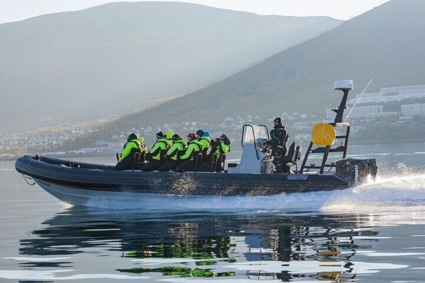 Tromsø: Skjervøy RIB Whale Watching Tour with Drinks & Snack