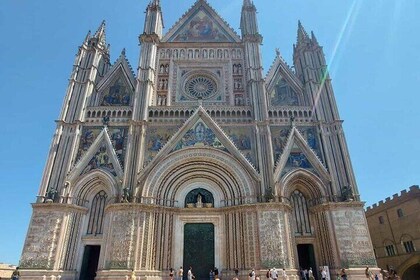1-Hour Guided Tour of the Duomo in Orvieto with Ticket