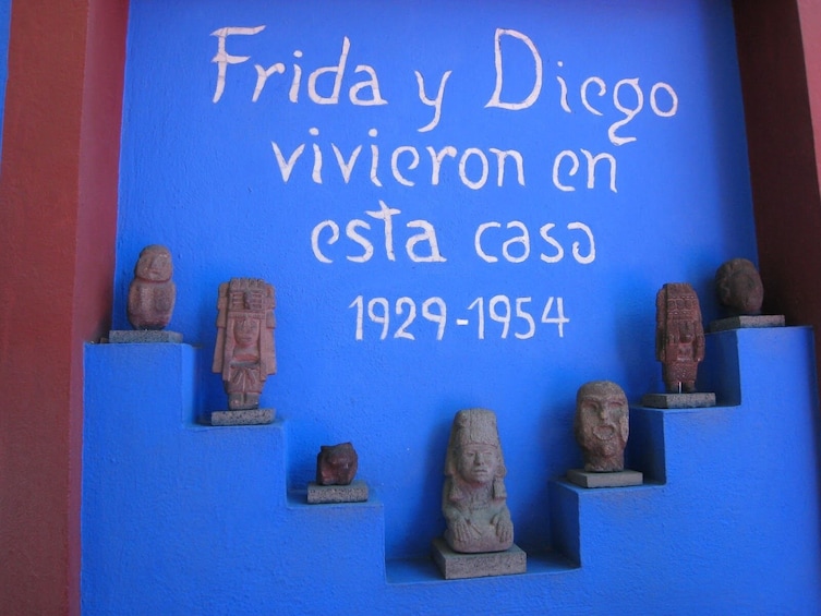 Skip-the-line ticket to Frida Kahlo Museum