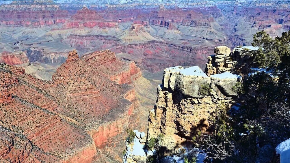 Flagstaff to Grand Canyon Air & Monument Valley Ground (F-MVJ)