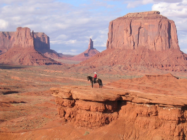 Flagstaff to Grand Canyon Air & Monument Valley Ground (F-MVJ)