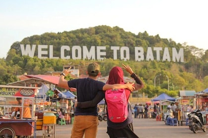 Batam Full-Day Private Guided Tour with Lunch