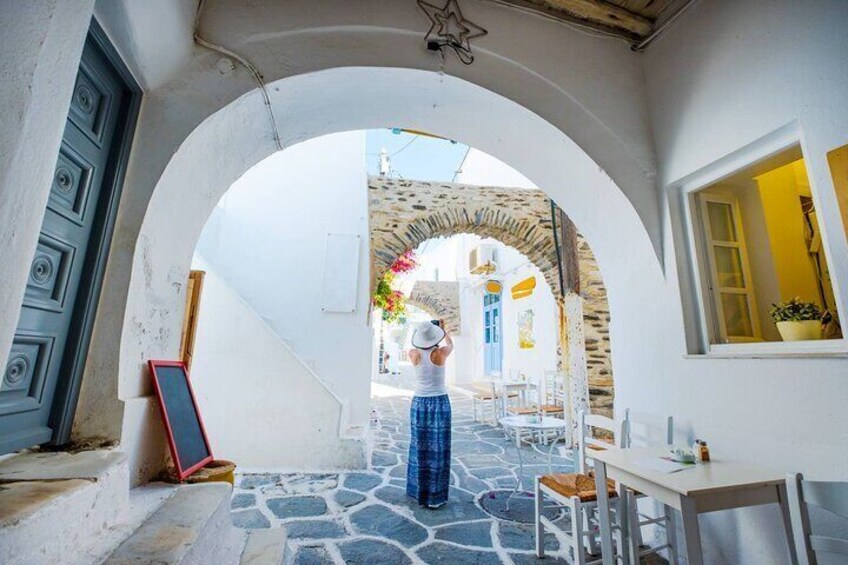 Half-Day Best of Paros Highlights Tour with Transportation