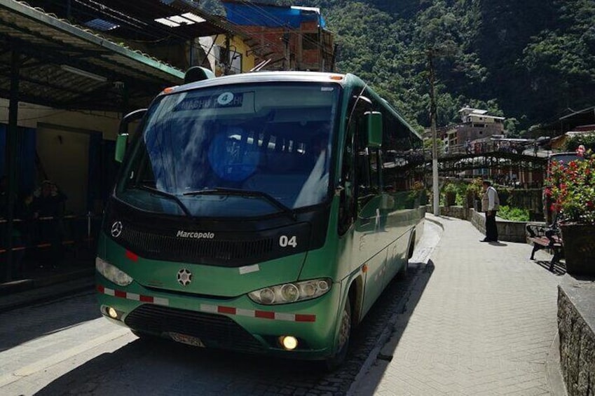 Bus from aguas calientes to machu picchu