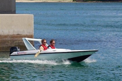 Aventura en lancha motora por el puente Atlantis