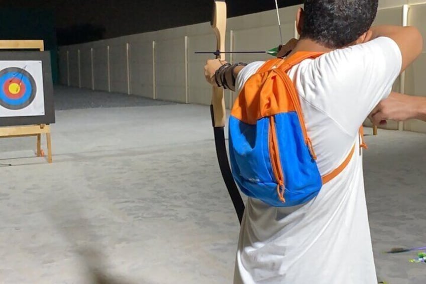 Archery lesson in Dubai