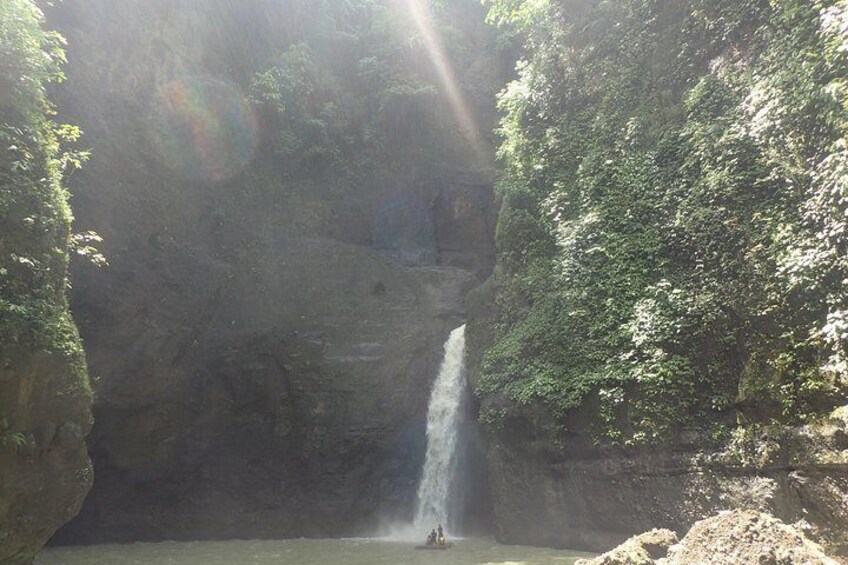 Amazing Pagsanjan Falls with Authentic filipino lunch Plus Transfers frm manila*