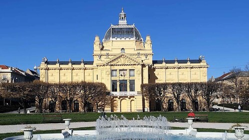 Zagreb: Privé wandeltour met hoogtepunten en kaartje voor de kabelbaan