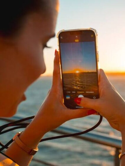 The Lisbon Boat Party/ Amazing sunset sailing tour