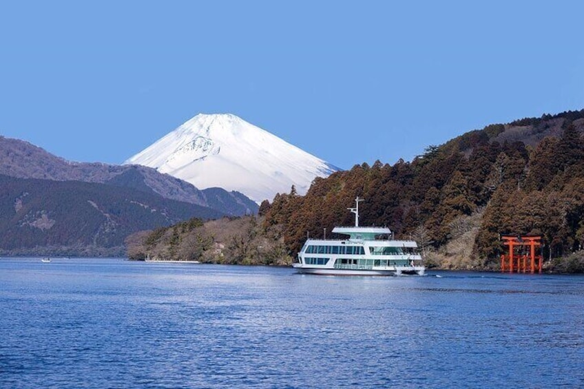 Mt Fuji, Hakone, Lake Ashi Cruise 1 Day Bus Trip from Tokyo