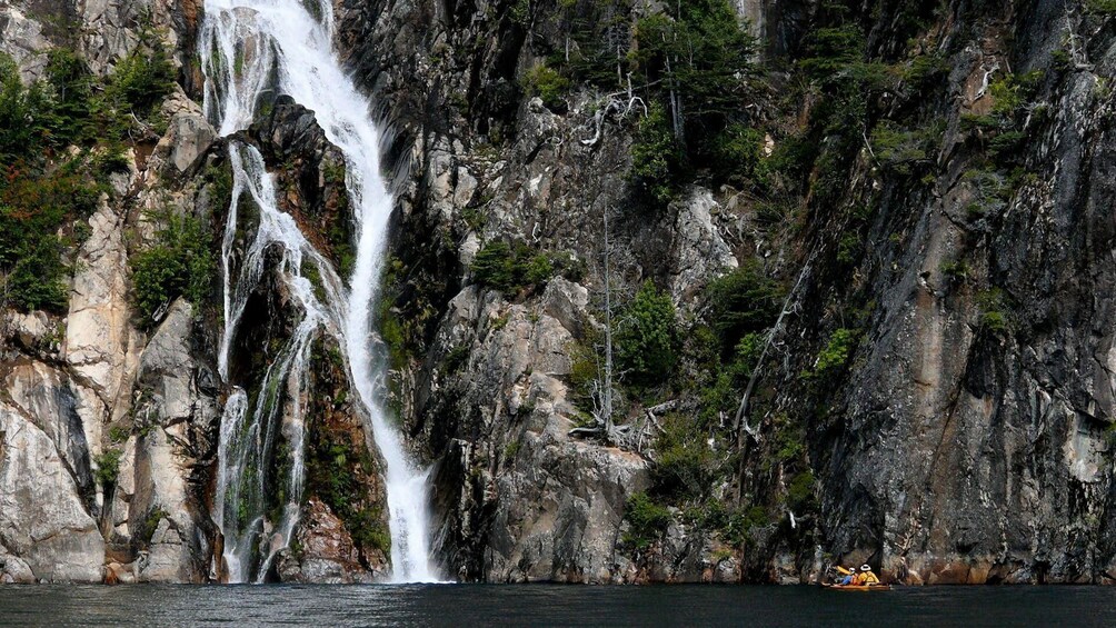 Lake Nahuel Huapi Full-Day Kayak Day Trip From Bariloche